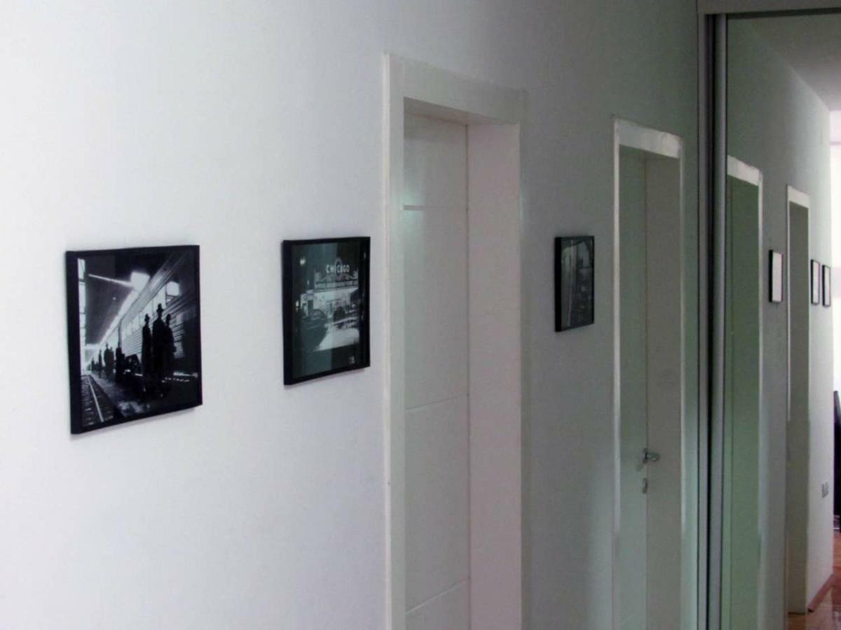 65 Square Meters Designer Apartment In Heart Of City - River View ! Park For Free Nis Exterior foto
